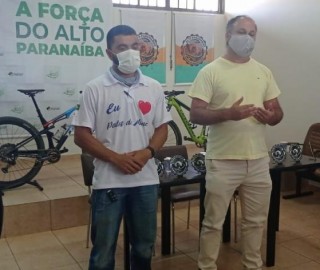 Imagem 4 do post Secretarias Municipais participam de lançamento do projeto Alto Paranabike – Desafio Amapar de Mountain Bike