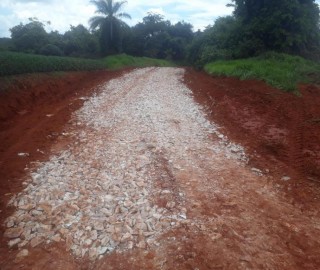 Imagem 2 do post Governo Municipal intensifica manutenções de vias urbanas e rurais durante período chuvoso