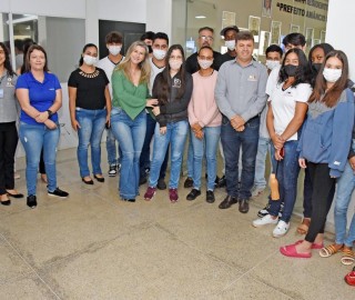 Imagem 2 do post Escola do Legislativo promoveu visitação de estudantes na Câmara Municipal