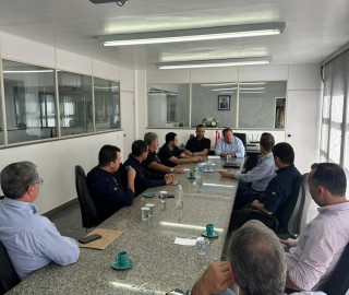 Imagem 1 do post Em reunião com o Prefeito Deiró, contadores apresentam ideia de sistema para emissão de alvarás