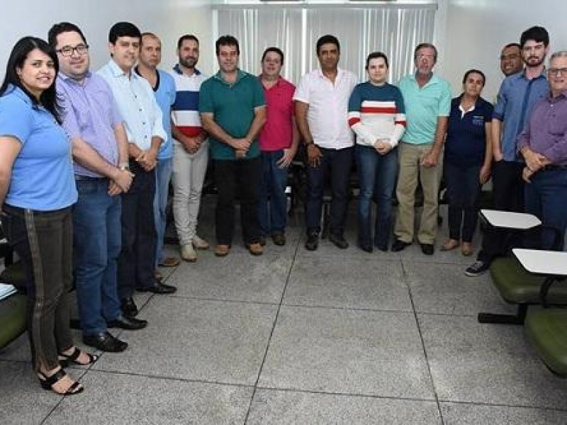 Secretaria Municipal de Saúde promove reunião com gestores da Microrregião de Saúde...