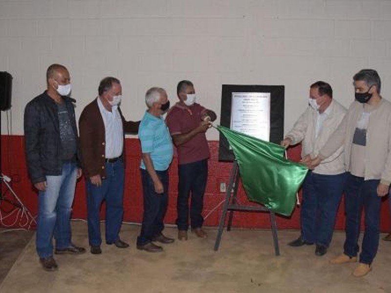 Governo Municipal entrega obras na comunidade de Santo Antônio da Bocaina