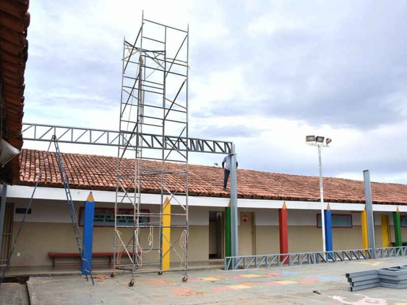 Escola Municipal Prof Walma de Oliveira ganhará cobertura em pátio