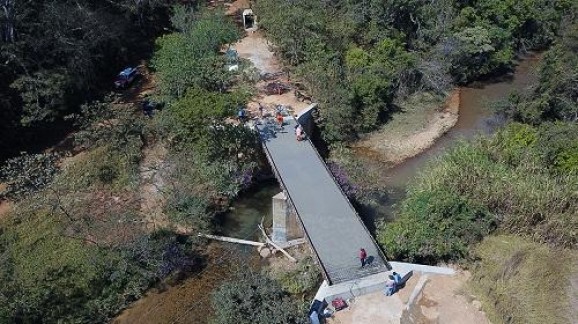 Ponte dos Borges recebe concreto