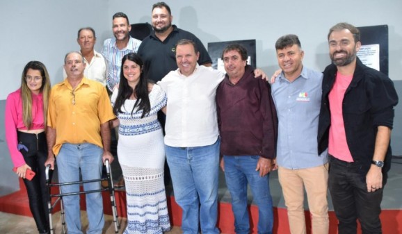 Comunidade do Tejuco recebe Complexo Esportivo e obras de melhorias