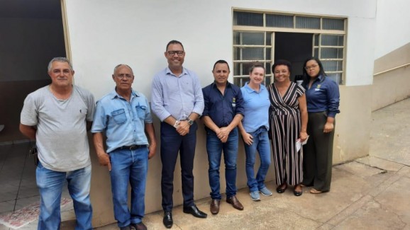 Secretário Professor Alaercio recebe a visita do Secretário de Desenvolvimento Social Paulo Apóstolo de Araguari na Sede do Abrigo Municipal de Patrocínio