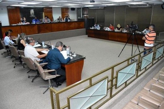 NOVO DELEGADO REGIONAL E COMANDANTE DA POLÍCIA MILITAR PARTICIPAM DA 8ª REUNIÃO ORDINÁRIA