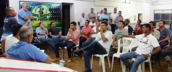 24 equipes de Patrocínio e região participaram da reunião para realizaçãoda 1ª Copa União de Futebol Amador