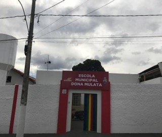 Imagem 2 do post Escola Municipal Dona Mulata recebe ampla reforma e pintura geral