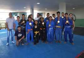 Atletas de jiu-jítsu dos CRAS se destacam em Belo Horizonte