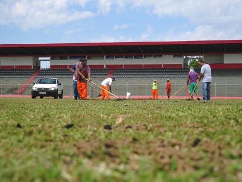 Gramado do Estádio Pedro Alves passa por revitalização para Campeonato Mineiro