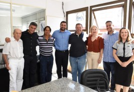 Prefeito Deiró Marra recebe visita da diretoria da Apae