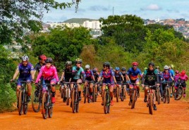Pink Team, Ciclo  Cerrado e Cafebras realizaram Pedal Solidário