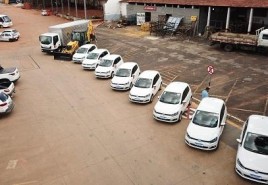 Governo Municipal entrega novos veículos à população