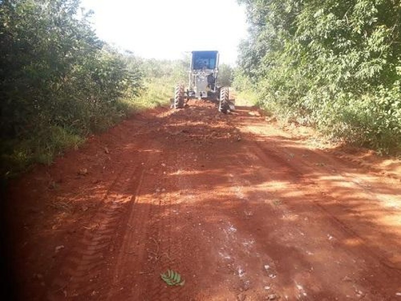 Prefeitura intensifica serviço de manutenção das estradas rurais