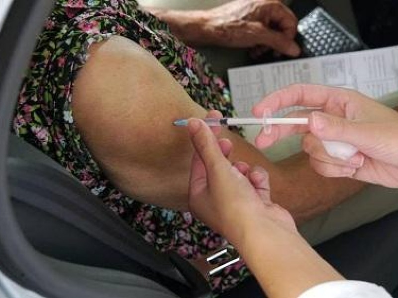 Governo Municipal antecipa para esta semana a segunda dose da vacina CoronaVac...