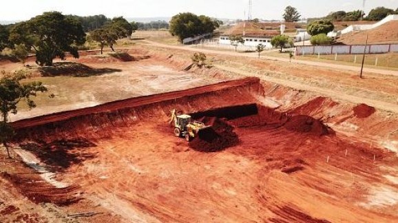 Governo Municipal inicia obras para a instalação da represa no Espaço Cultural