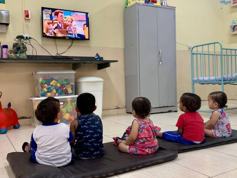 Centros de Educação Infantil recebem televisores