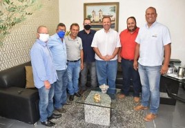 Comitiva da Prefeitura de Unaí visita Secretaria Municipal de Obras