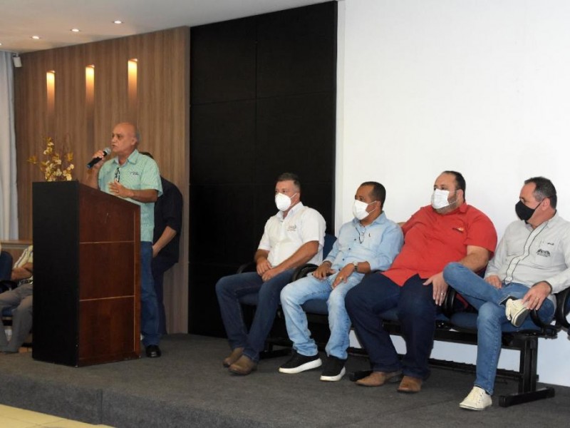 Representantes do Governo Municipal participam de Posse do Sindicato dos Trabalhadores Rurais...