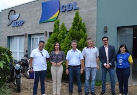 ACIP/CDL recebem Presidente da CDL Araguari e comitiva para conhecerem projetos e serviços oferecidos pelas entidades patrocinenses
