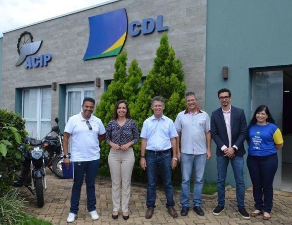 ACIP/CDL recebem Presidente da CDL Araguari e comitiva para conhecerem projetos e serviços oferecidos pelas entidades patrocinenses