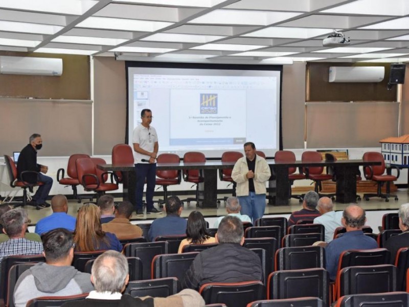 Auditório Geraldo Campos recebe primeira reunião do IBGE com a sociedade sobre...