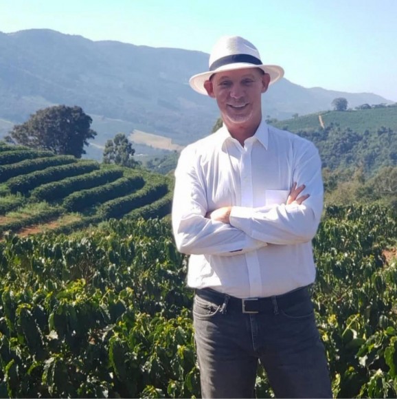 Tipologia da argila está mais relacionada à qualidade do café do que à condição de fertilidade do solo, afirma professor Borém em podcast